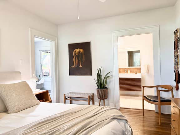 calla lily - relaxing haven with pool & hot tub